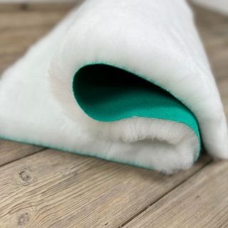Traditional White Vet Bedding roll whelping fleece dog puppy pro bed